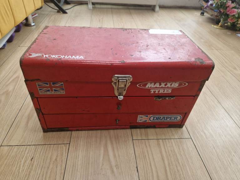 DRAPER Red Toolbox with 2 drawers £25 please only message me if genuinely interested many thanks...