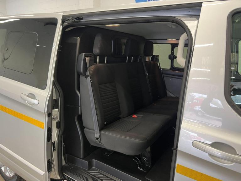 2022 Ford Transit Custom 2.0 EcoBlue 130ps Low Roof D/Cab Limited Van PANEL VAN DIESEL Manual