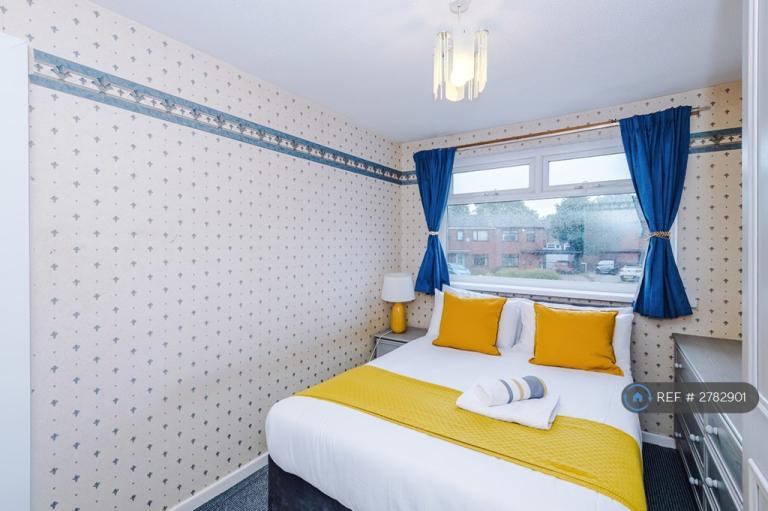 3 bedroom house in Old Vicarage, Westhoughton, Bolton, BL5 (3 bed) (#2782901)