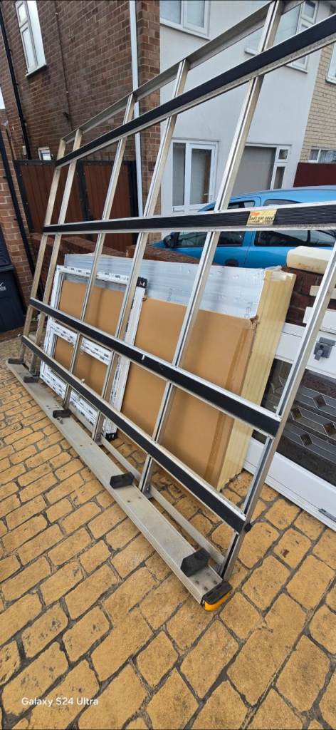 ROOF RACK AND GLASS RACK DOOR LADDER AND INTERNAL  RACK FOR SALE 