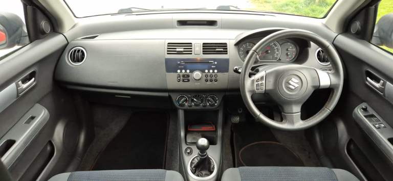 A beautiful car - 2009 Suzuki Swift - Sunlight Copper Pearl - 1.3 GL Petrol Manual 3 door