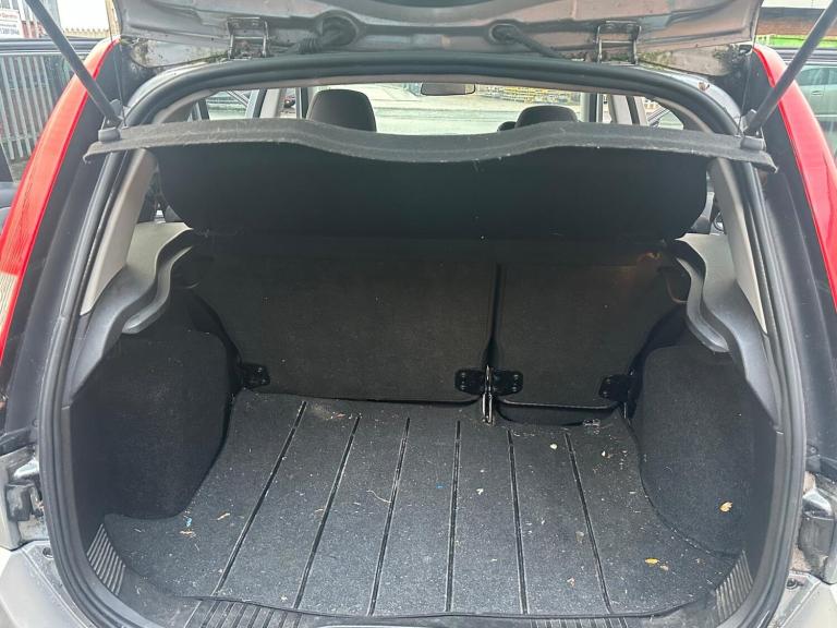 2004 Ford Fusion 1.6 + 5dr Auto HATCHBACK Petrol Automatic