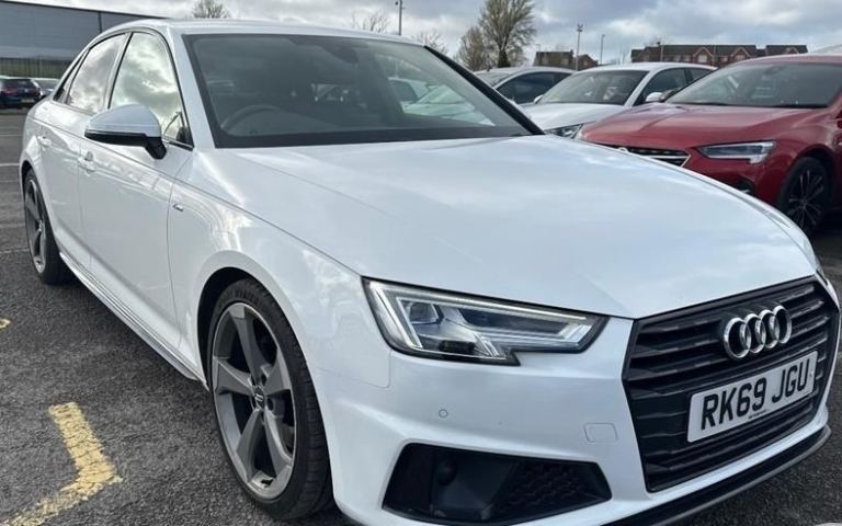 2019 Audi A4 35 TFSI Black Edition 4dr ++ TECH PK / NAV / DAB / ULEZ / BLUETOOTH ++ SALOON Petrol...