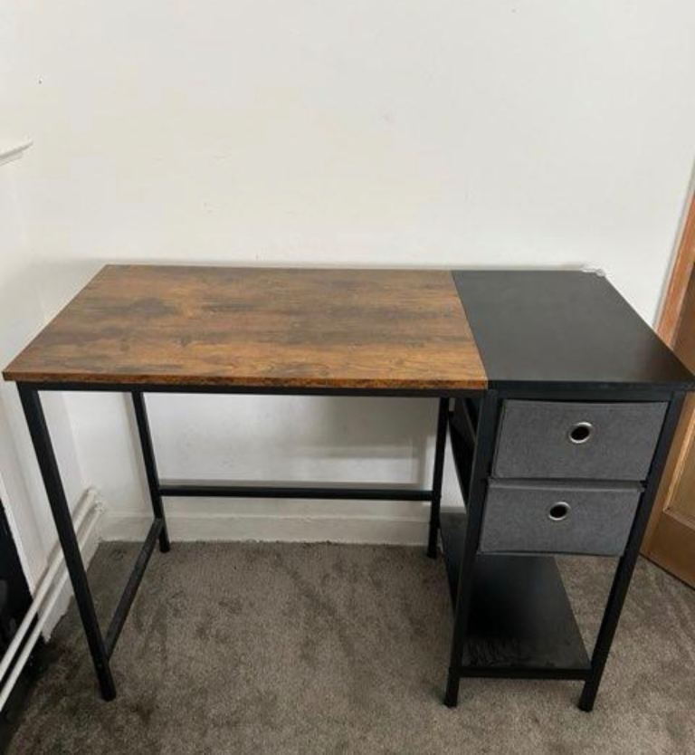 Office/Study Desk and Chair Set – 10/10 Condition