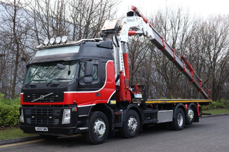 VOLVO FM 480 GT 8X2 CORMACH 51800-E6 CRANE FLATBED (2009)