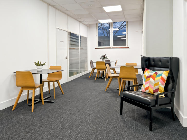 London - SE17TL \ Monthly Coworking Membership