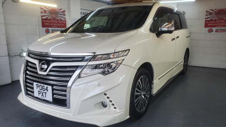 Nissan Elgrand e52 3.5cc automatic 8 seater fresh japanese import 60k 2014