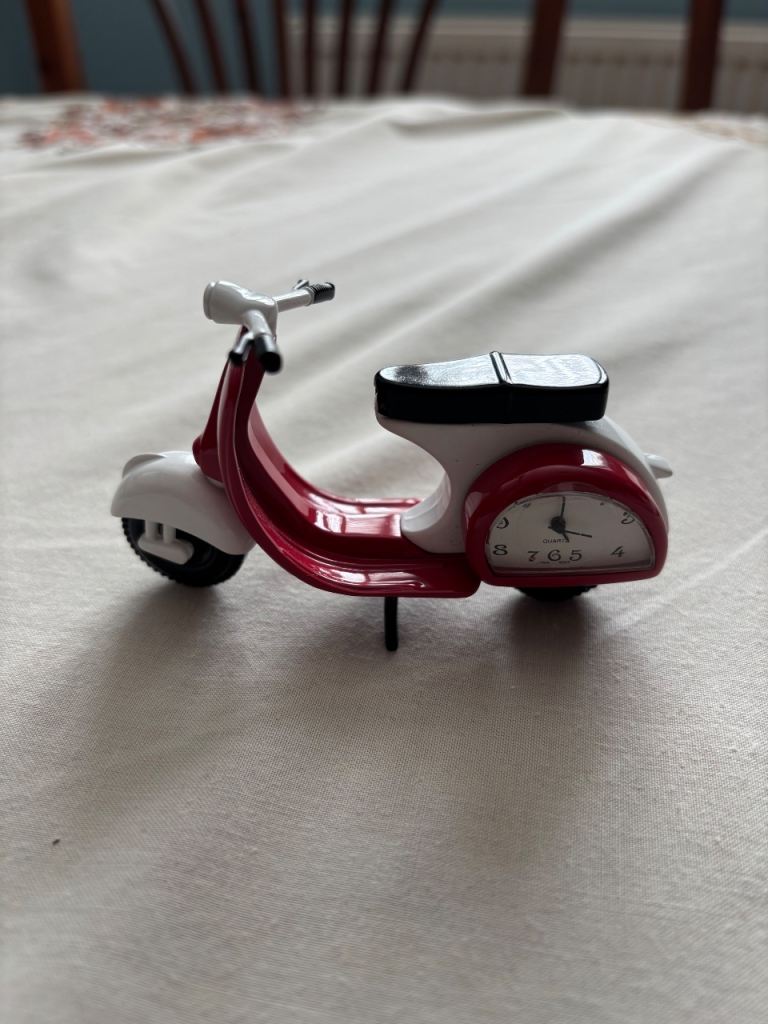 Mini Vespa Scooter with Clock
