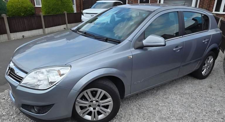 Vauxhall, ASTRA, Hatchback, 2010, Manual, 1796 (cc), 5 doors