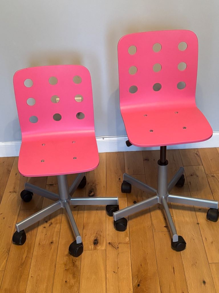 2 Kids Pink swivel desk chairs 