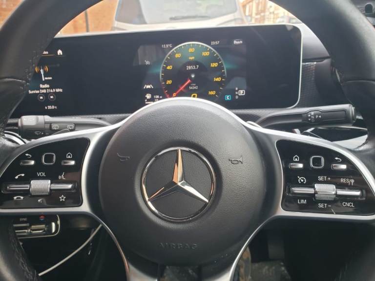 Mercedes-Benz, A CLASS, Hatchback, 2018, Semi-Auto, 1461 (cc), 5 doors