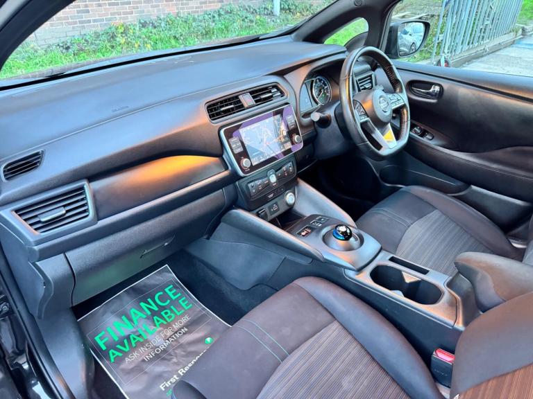  Nissan Leaf 40kWh Acenta Auto 5dr Electric Automatic