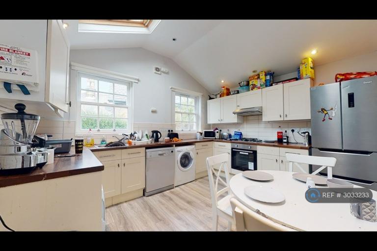 5 bedroom house in Chapel St, Leeds, LS6 (5 bed) (#3033233)