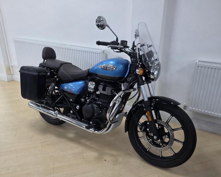 Royal Enfield Meteor 350 Supernova