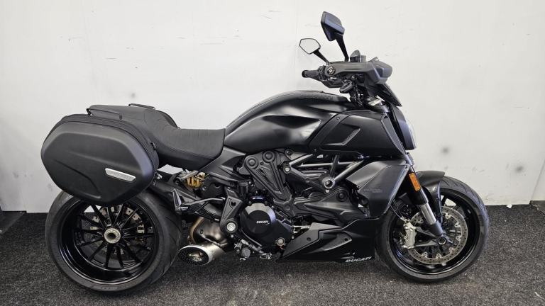 DUCATI DIAVEL 1260 ** LOW MILEAGE - TERMIGNONI EXHAUST - CRASH PROTECTORS **
