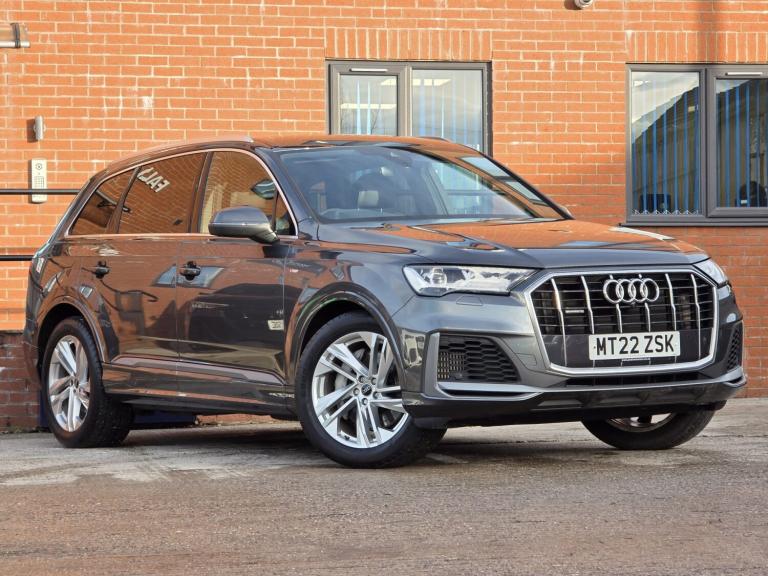 AUDI Q7 3.0 TFSI V6 55 S line 2022