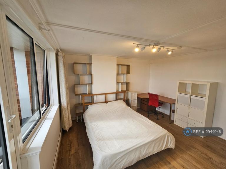 1 bedroom in Walthamstow, London, E17 (#2944948)