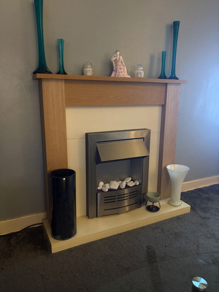 Fireplace and electric heater 