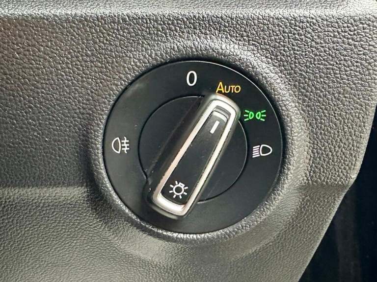  Volkswagen T-Roc 1.5 TSI EVO Black Edition SUV 5dr Petrol Manual Euro 6 (s/s) (150 ps) Petrol Ma...