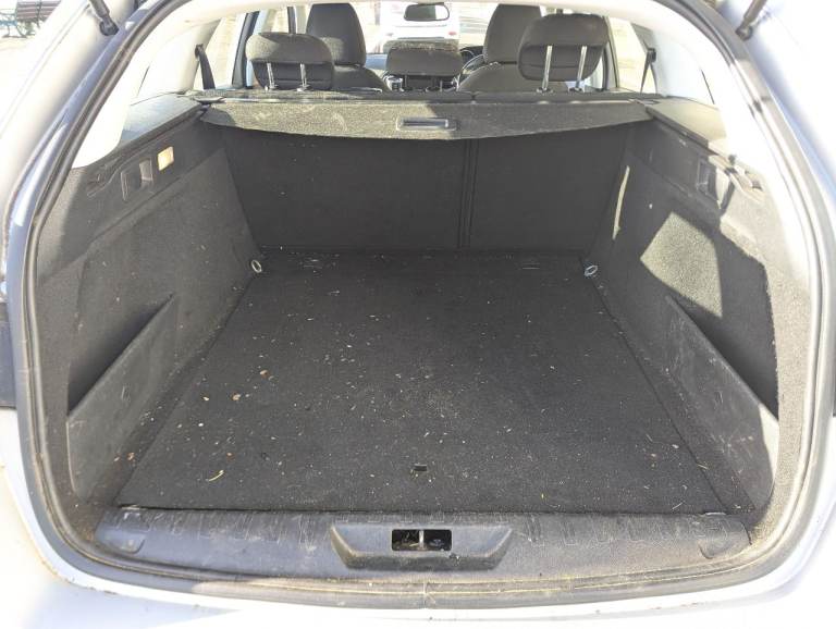 Peugeot, 308, Estate, 2016, Manual, 1199 (cc), 5 doors