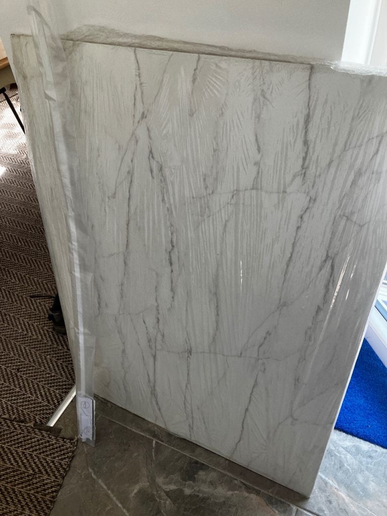 Kitchen backboard & trim - Howdens