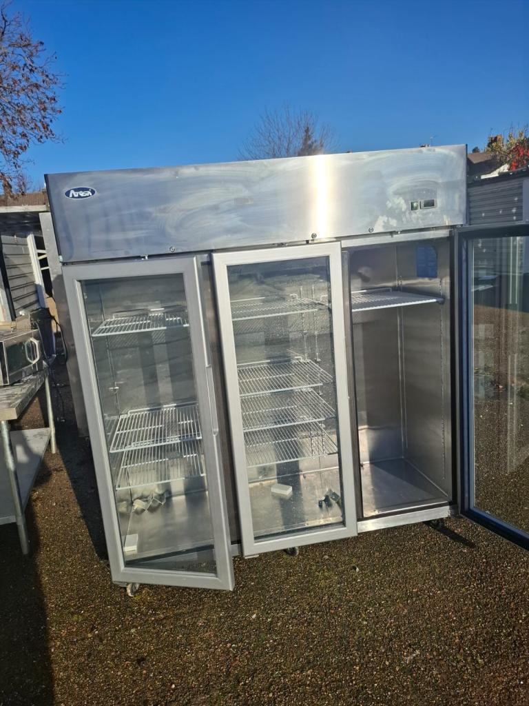 Commercial fridge 