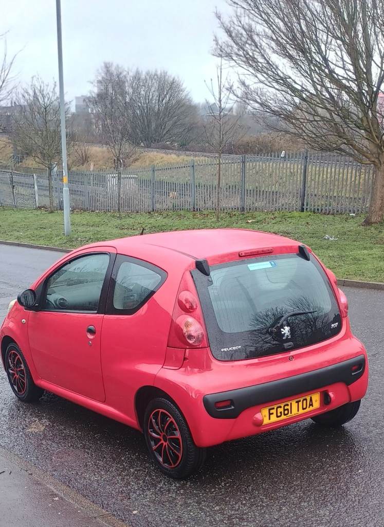 Peugeot, 107, Hatchback, 2011, Manual, 998 (cc), 3 doors