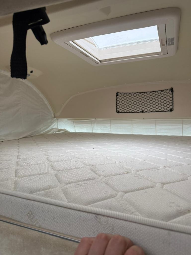 2012 - Rapido 891F - 2.3ltr - 35,000 Miles - 4 Berth / 4 Belts 