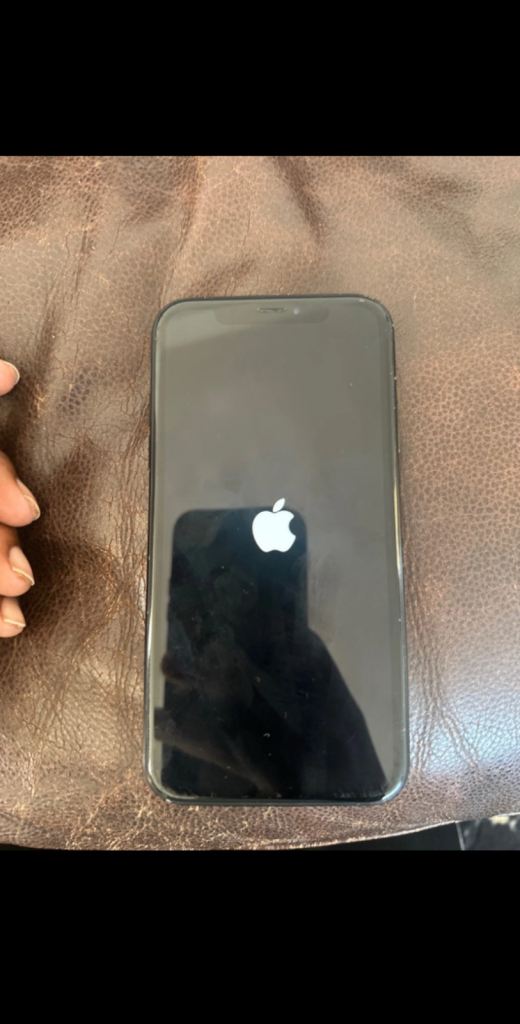 Apple iPhone XR Black – Cracked Back, Fully Functional
