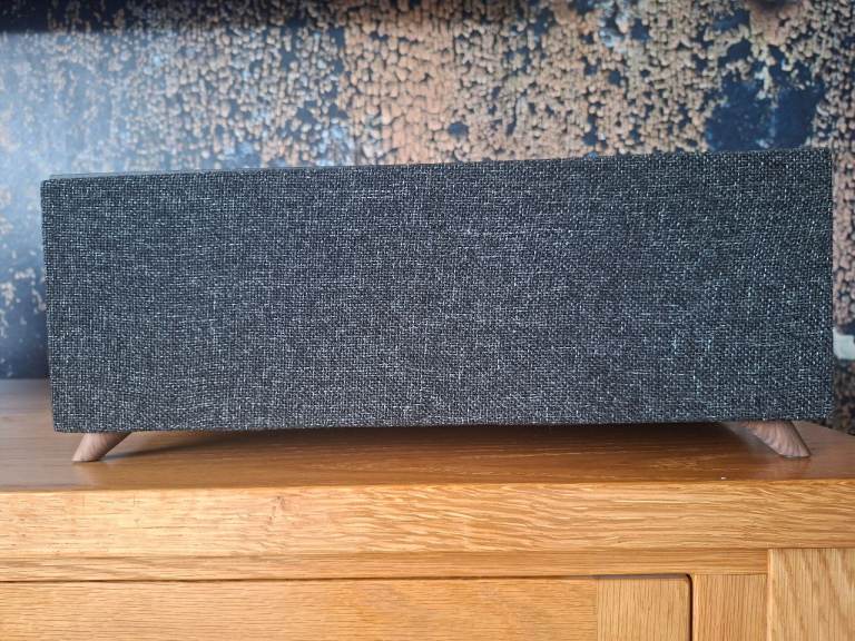 Jamo s81 centre speaker. 