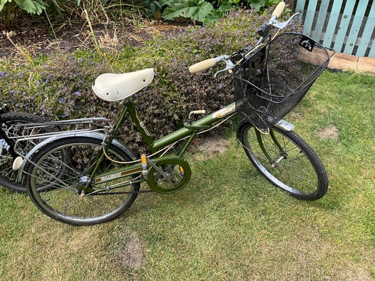 Green Folding Bike with Basket and Rack – Good Condition