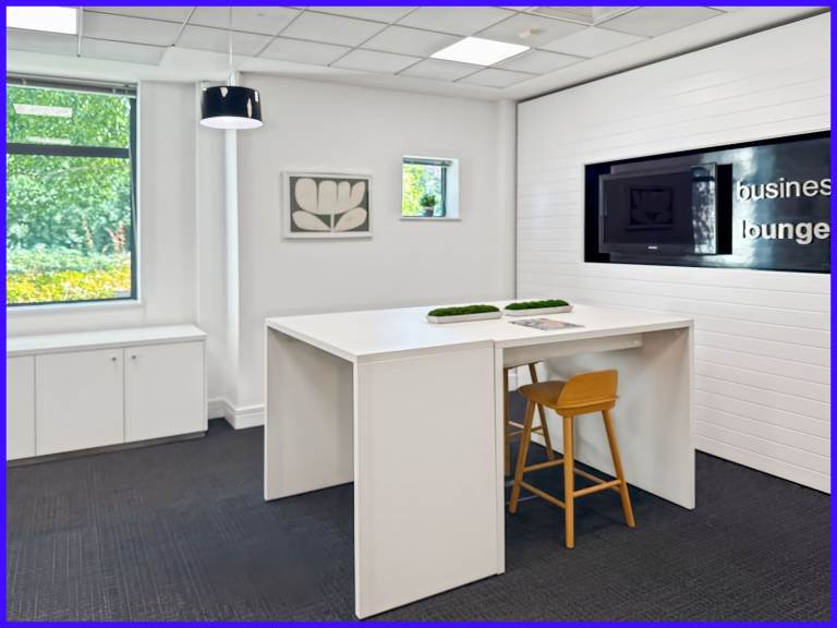 Camberley - GU16 7ER, Join a collaborative coworking environment at Quatro House