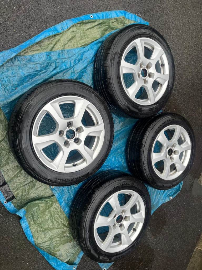 Audi 16" alloy wheels 5x112 pattern