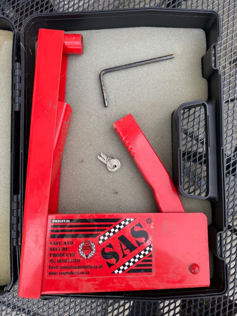 SAS Trailer Wheel Clamp 