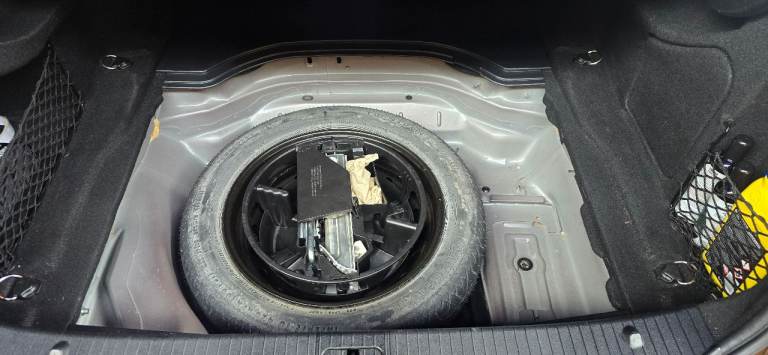 Mercedes-Benz, E CLASS, Saloon, 2010, Manual, 2143 (cc), 4 doors