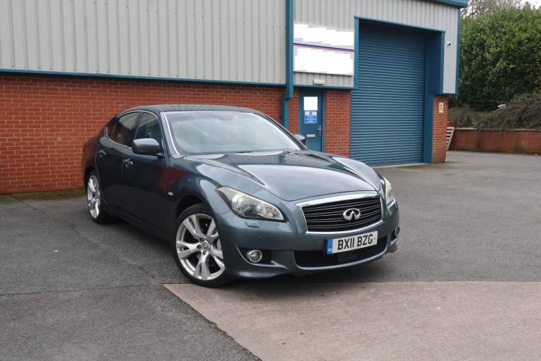 Fantastic INFINITI M30d S !