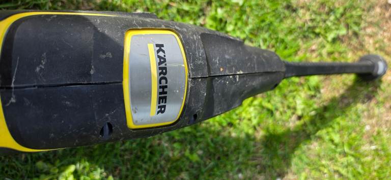 Battery powered Karcher pressure washer