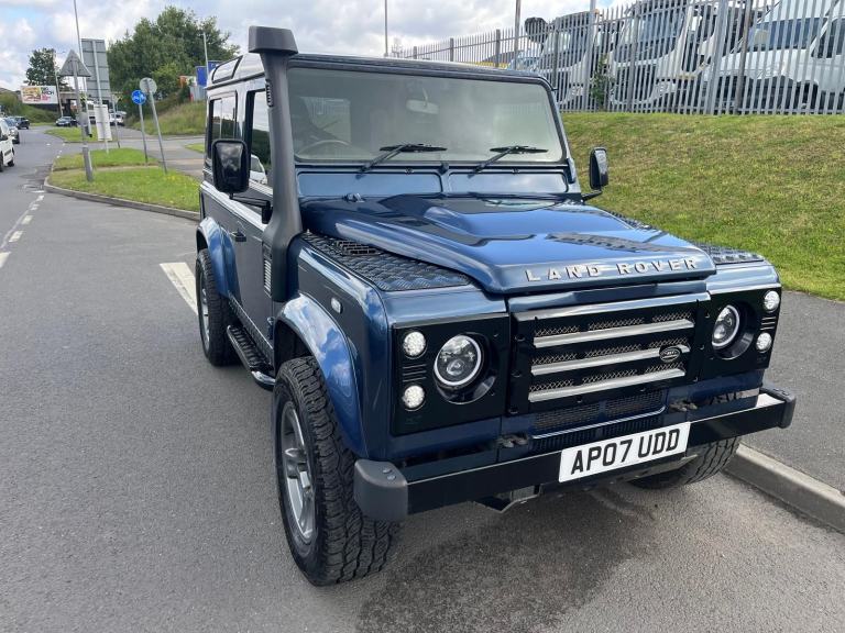 LAND ROVER DEFENDER SWB 90 COUNTY SIDE WINDOW BENCH SEAT @ £17950+ vat