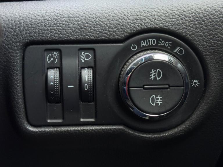 2012 Vauxhall Astra GTC 2.0 CDTi SRi Euro 5 (s/s) 3dr HATCHBACK Diesel Manual