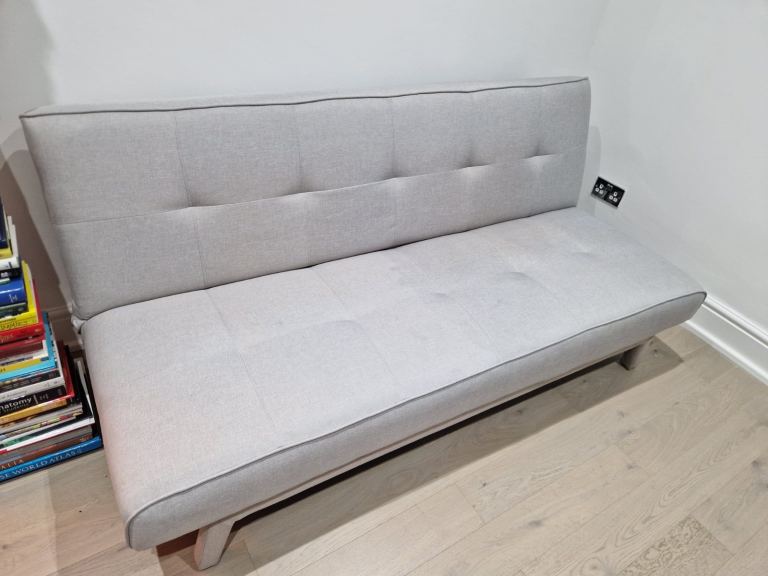 Sofa bed like new 