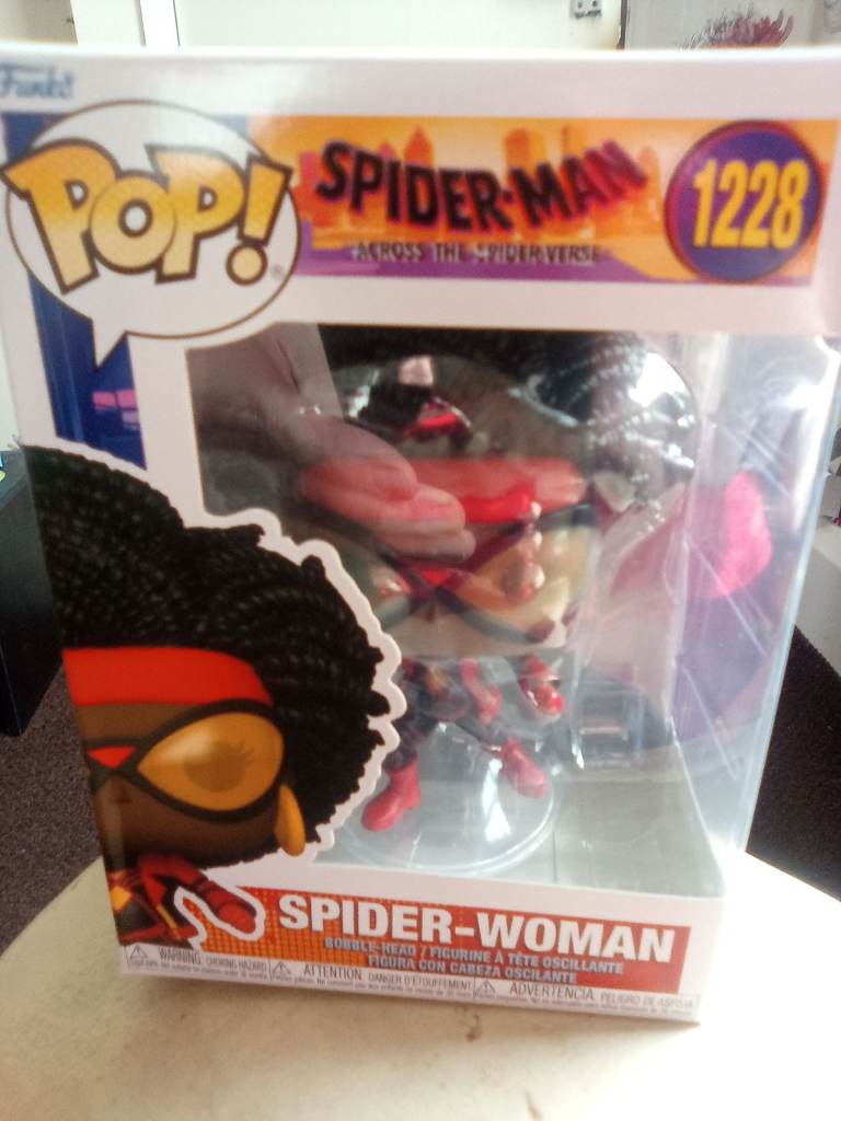Funko pop spider women 1228 brand new 