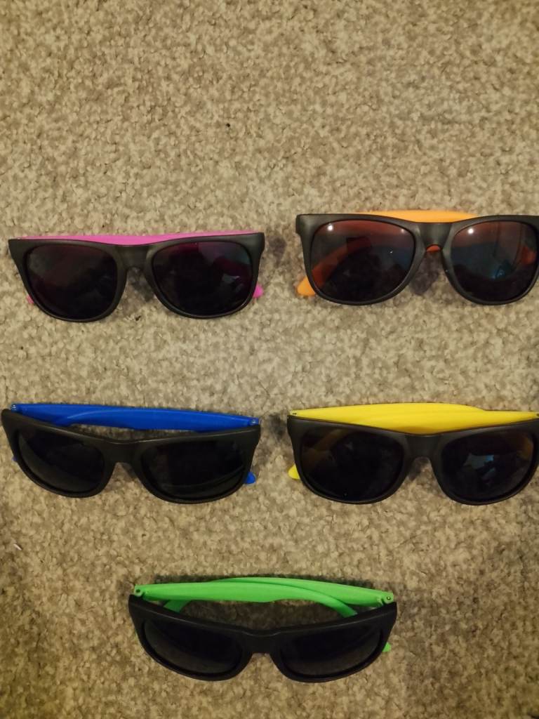 image for Nice sun glass  for sale £3.50 each 