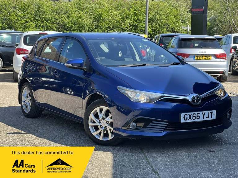 2016 Toyota Auris 1.2T Business Edition 5dr HATCHBACK PETROL Manual