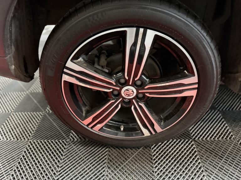 MG MG ZS 1.5 VTi-TECH Exclusive 2018