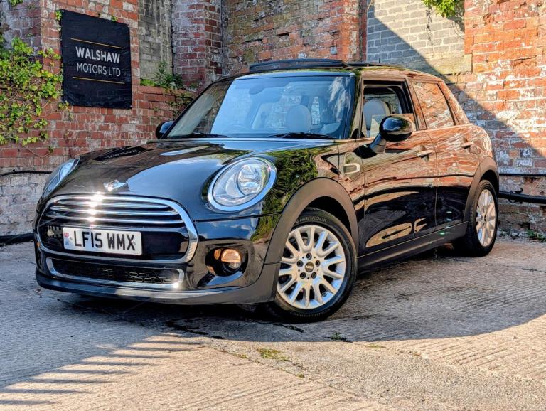 MINI HATCH 1.5 5-Door Hatch Cooper 2015