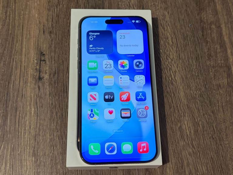 I phone 16 Pro Max 256gb Natural Titanium 