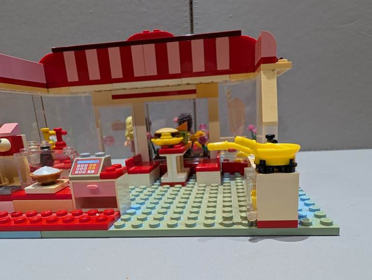LEGO Friends 3061 - City Park Cafe