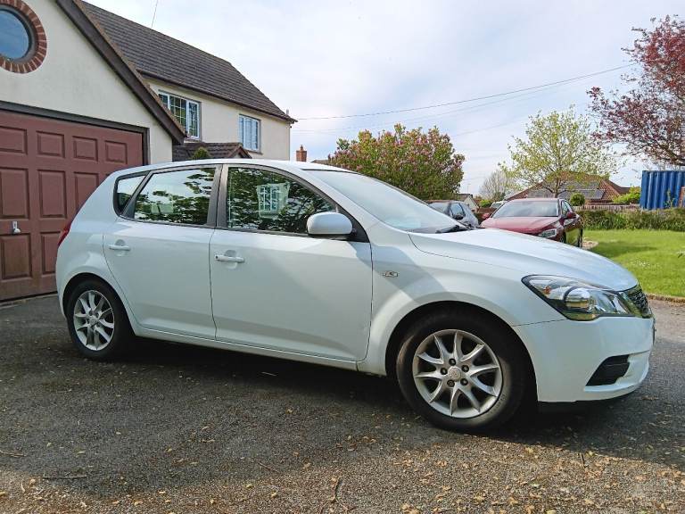 2012 Kia Ceed 1.6 CRDi 5 Door Hatchback Diesel Manual