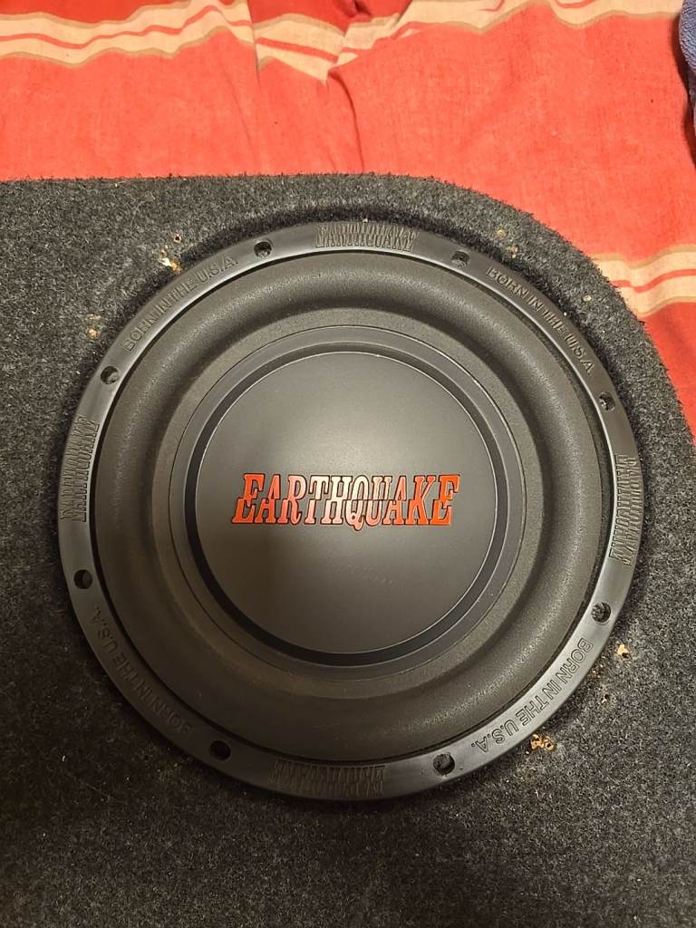 Earthquake 10" sub 
