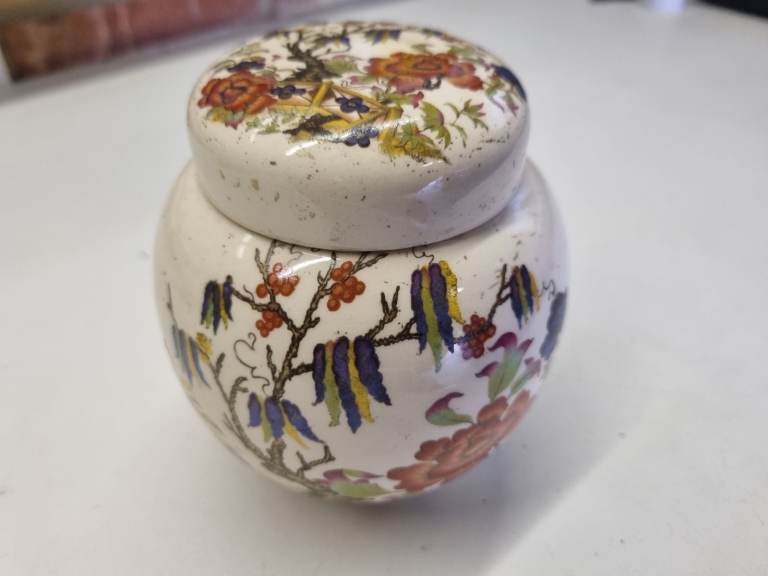Vintage Sadlers Ginger Jar.